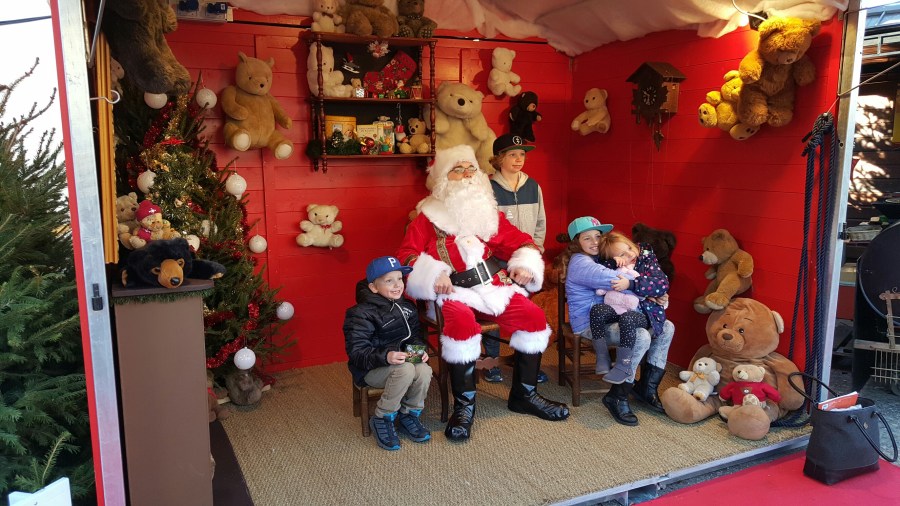 Le Père Noël dans sa maison